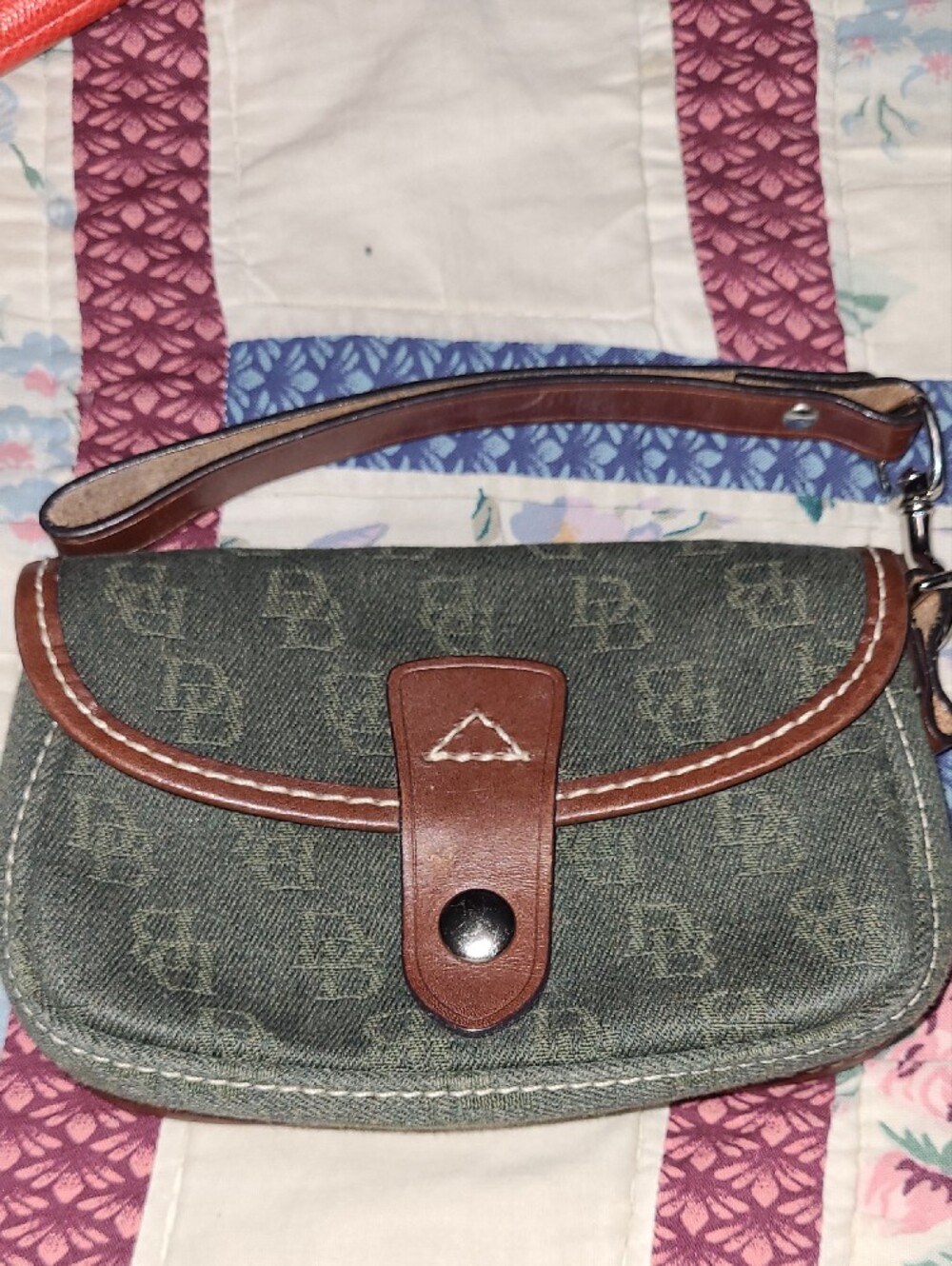 Dooney & Bourke Olive Green Canvas Wristlet Clutch with Brown Trim - Picture 7 of 7